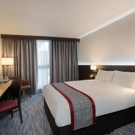 Ramada By Wyndham East 4*