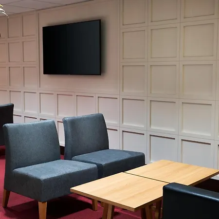 Ramada By Wyndham Leeds East