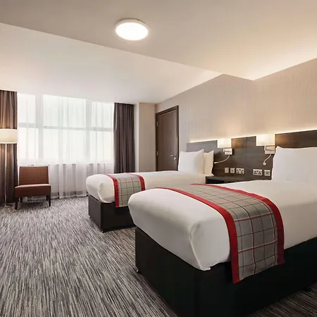 Ramada By Wyndham East 4*