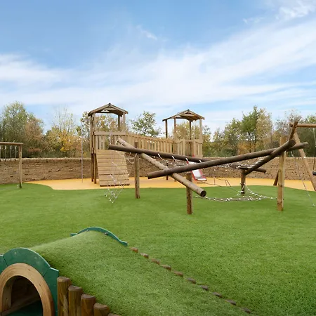 Ramada By Wyndham East 4*