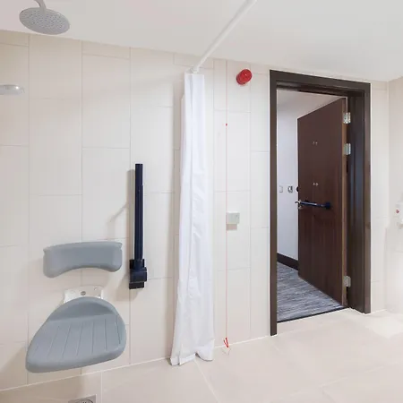Ramada By Wyndham East Hotel Leeds (West Yorkshire)