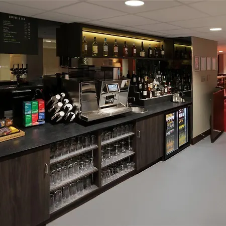 Ramada By Wyndham East Hotel Leeds (West Yorkshire)