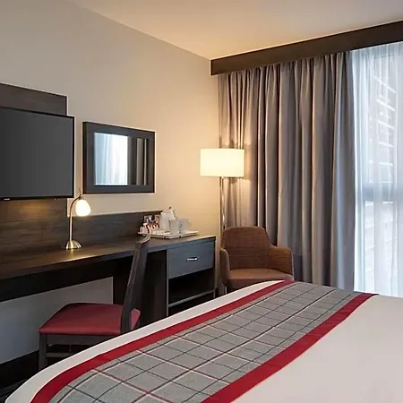 Ramada By Wyndham East Hotel 4*