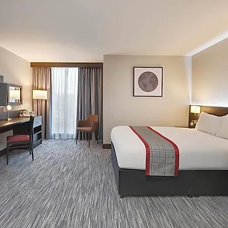 Hotel Ramada By Wyndham East 4*