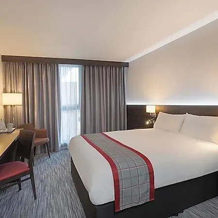 Ramada By Wyndham East Hotel Leeds (West Yorkshire)