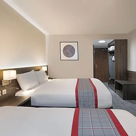 Ramada By Wyndham East Hotel