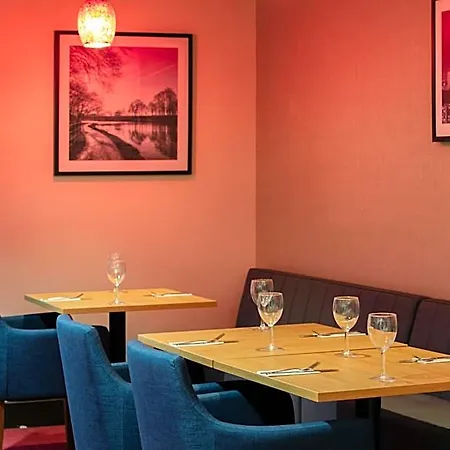 Hotel Ramada By Wyndham East 4*