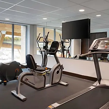 Ramada By Wyndham East Hotel Leeds (West Yorkshire)