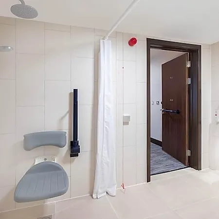 Ramada By Wyndham East Hotel Leeds (West Yorkshire)