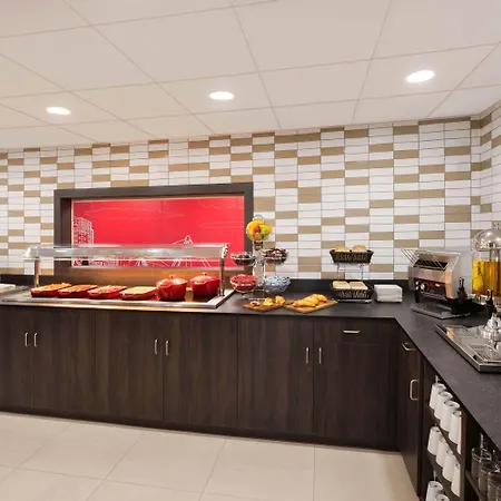 Ramada By Wyndham East Hotel 4*