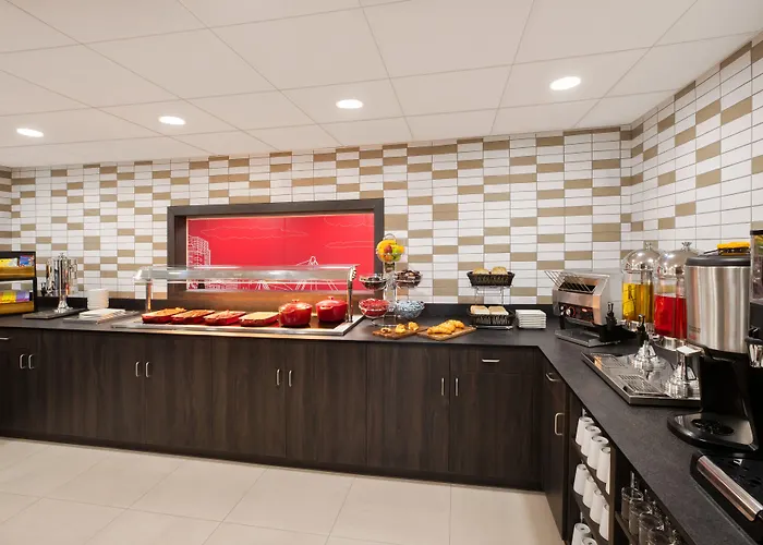 Ramada By Wyndham East 4* Leeds (West Yorkshire)