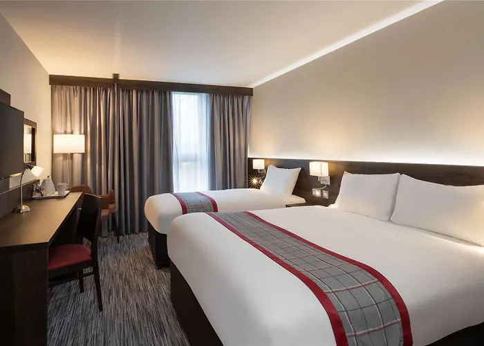 Hotel Ramada By Wyndham East