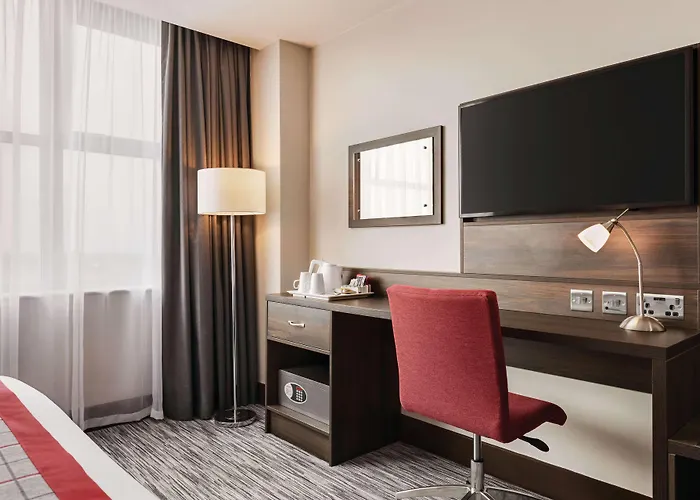 Ramada By Wyndham East Hotel